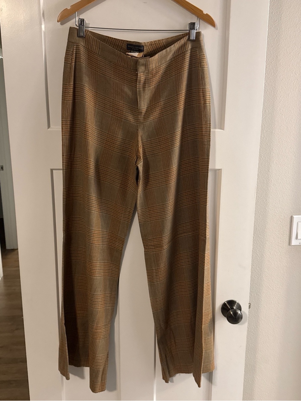 Banana Republic Plaid Trousers in Brown and Tan